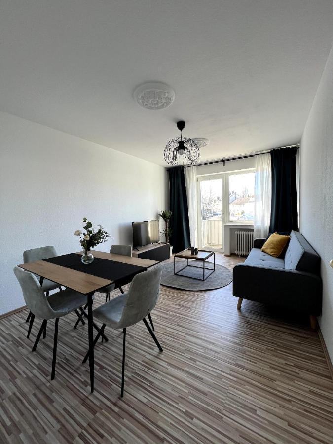 Cosy, Modern 1 Bedroom Apartment Мёнхен-Гладбах Экстерьер фото